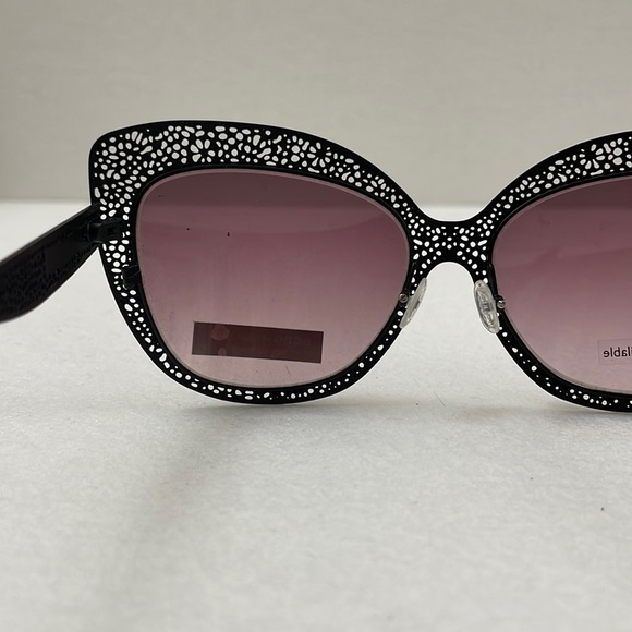 NEW BCBGMaxAzria Sunglases
